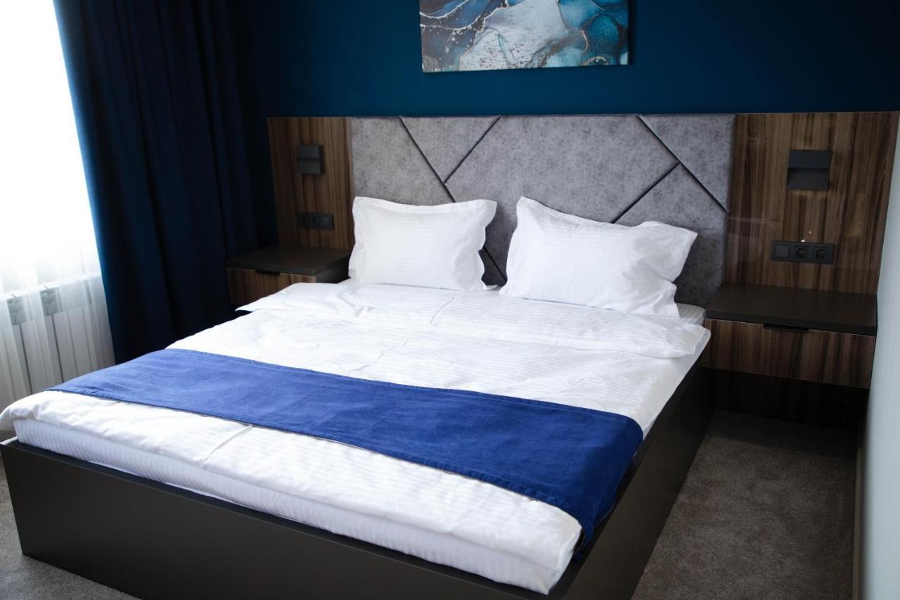 Zodiac Hotel Atiraw Buitenkant foto